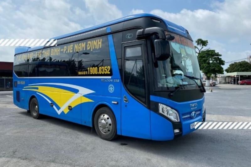 Hinh anh xe limousine sang trong dua don khach tu Thai Binh den san bay Cat Bi Hai Phong